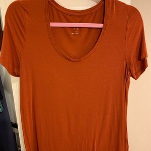 Burnt orange tee